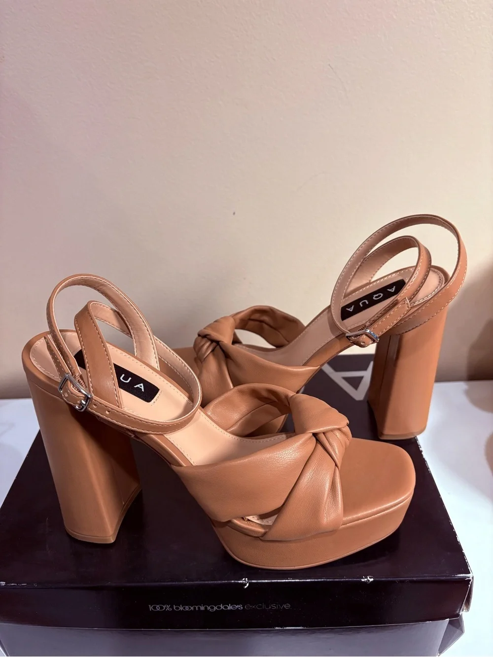 AQUA Lory Camel Platform Block Heel Sandals Size 9 NIB Knotted Ankle Strap Bloom